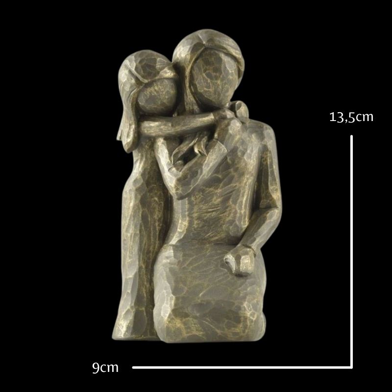 Statue Femme Mère – Signature