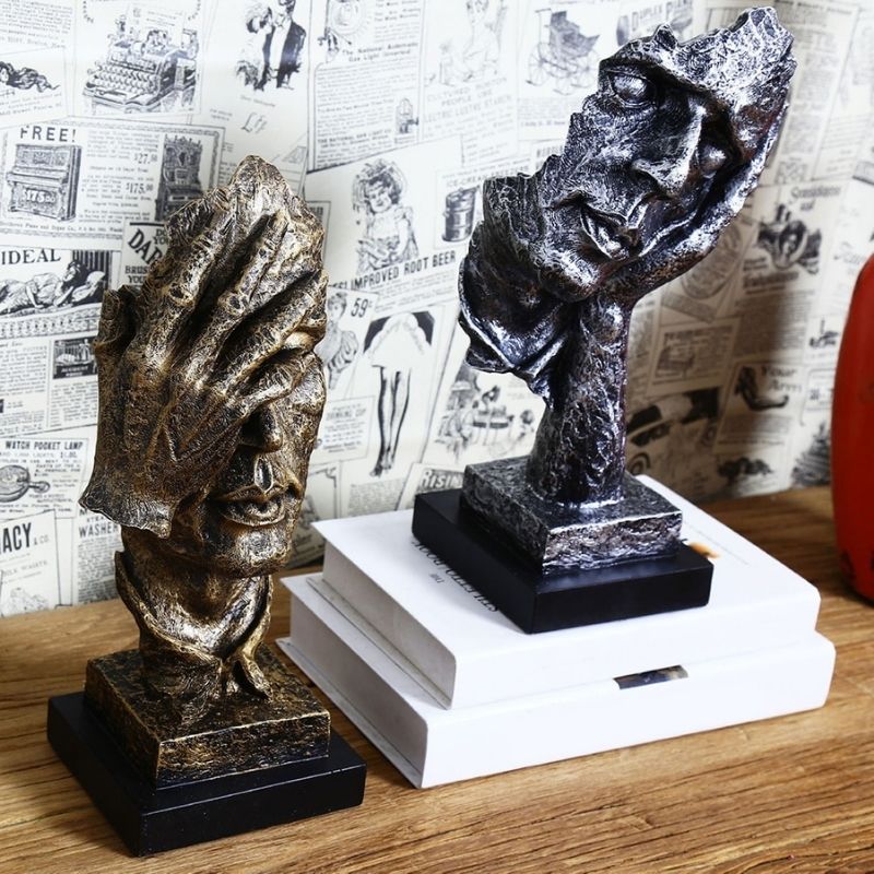 Statue Dorée: Visage d'Homme