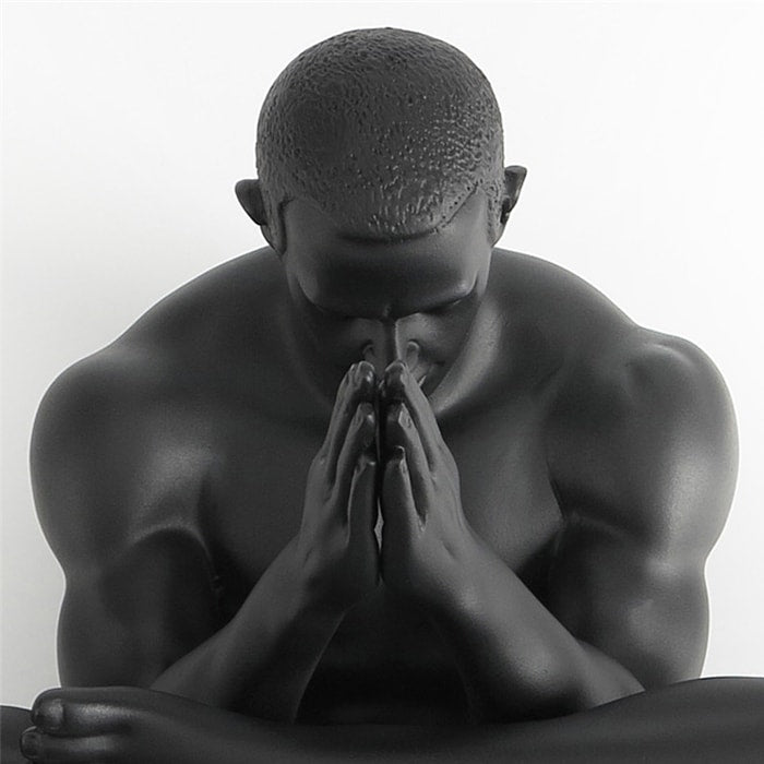 Statue: L'Homme Assis