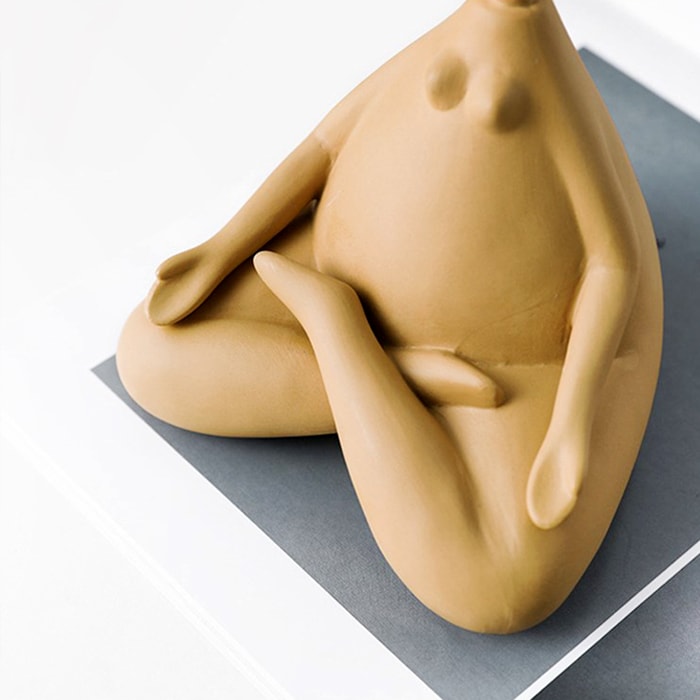 Statue Femme Miss Ronde — Collection Signature