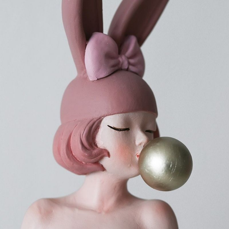 Statue Femme Lapine — Édition Signature