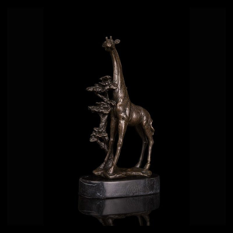Statue Africaine de Girafe en Cuivre — Édition Premium