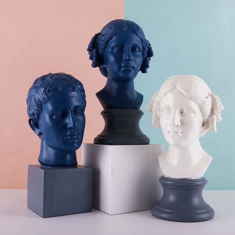 Statue Grecque Bleue – Femme Éternelle