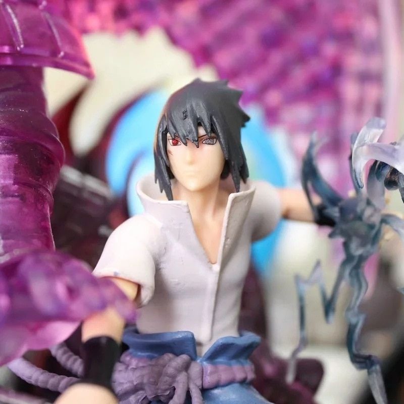 Susanoo: Statue de la Divinité Japonaise