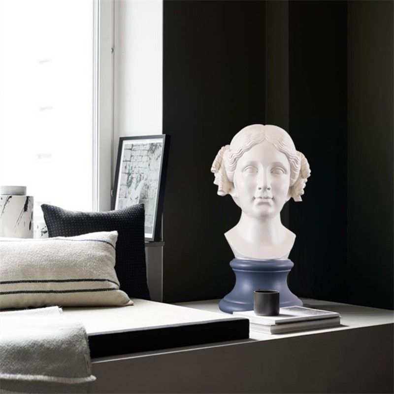Statue Grecque Féminine — Collection Élégance Antique