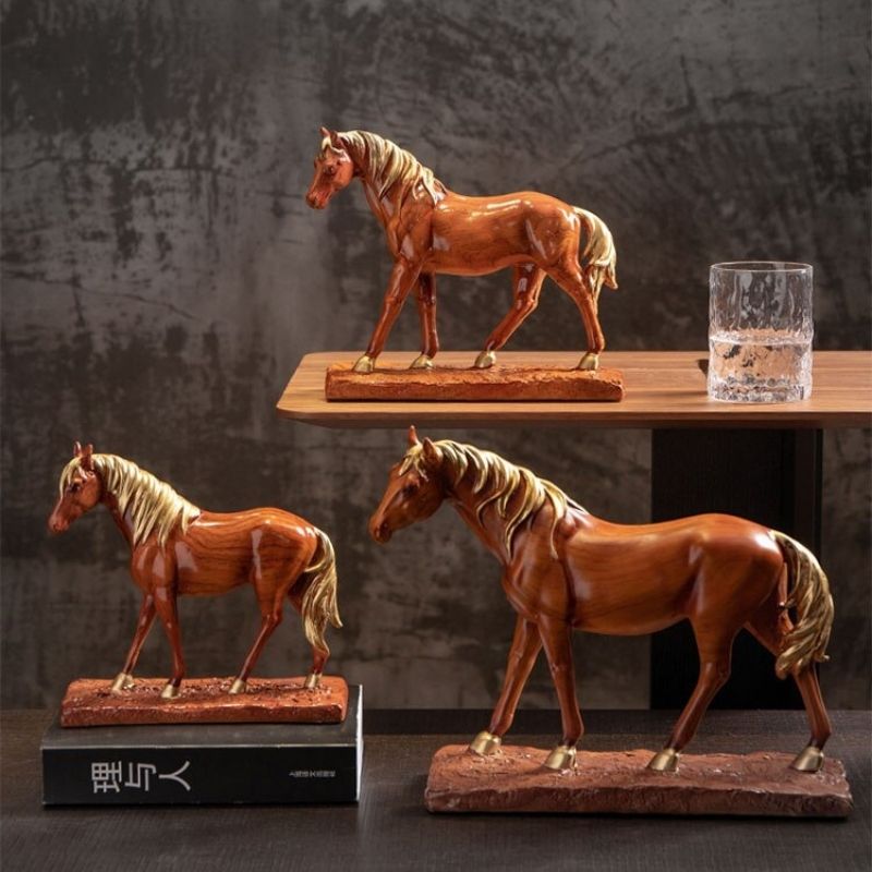 Statue Cheval en Bois - Jument Élégante