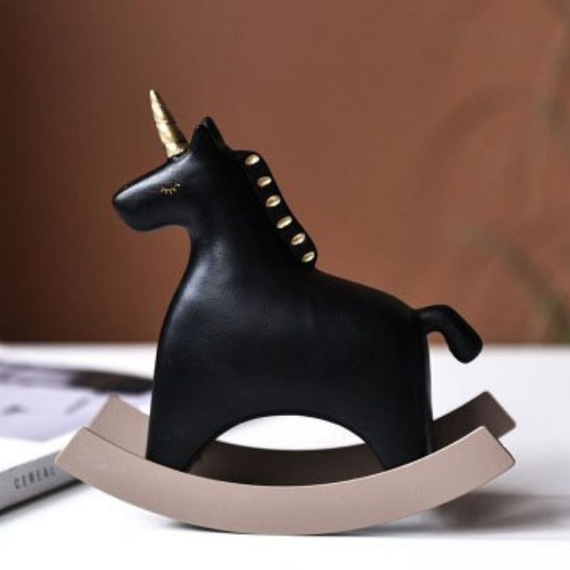 Statue du Cheval Noir – Collection Prestige