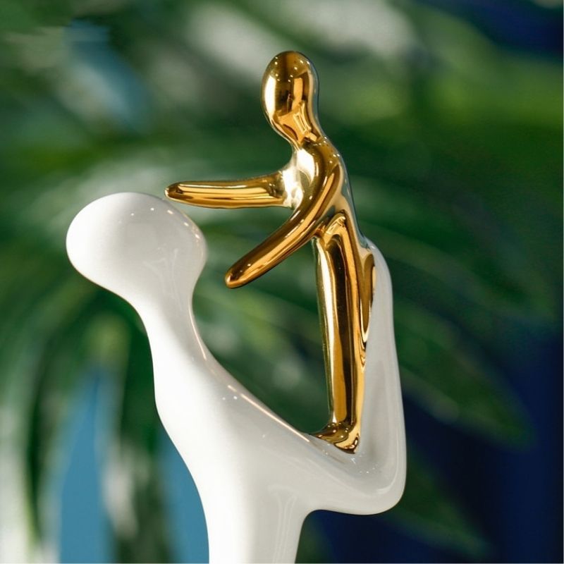 Statue Signature: Femme Tenant Son Enfant