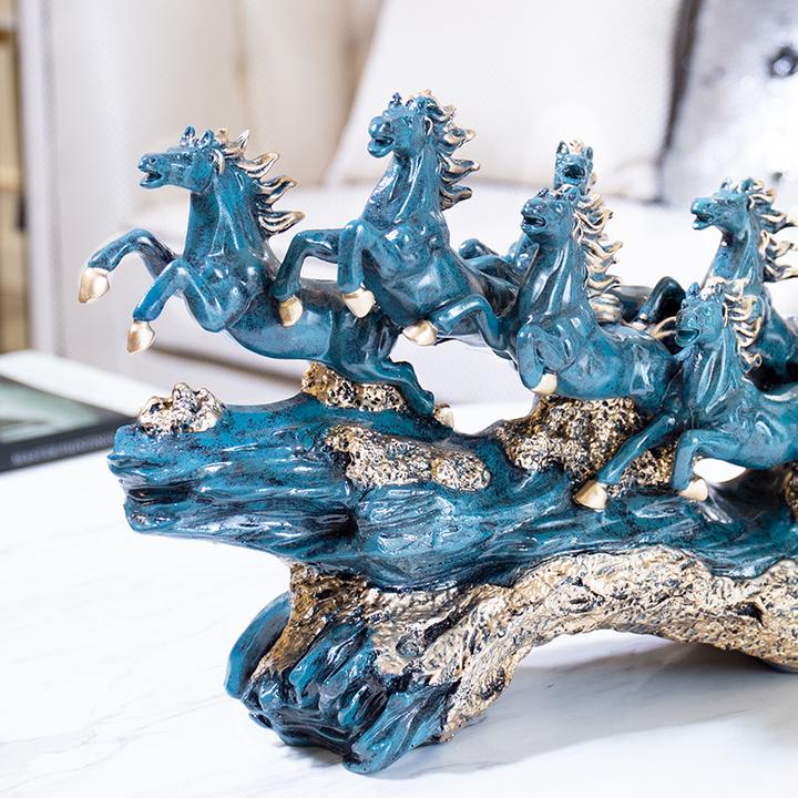 Statue Cheval en Résine - Édition Libre