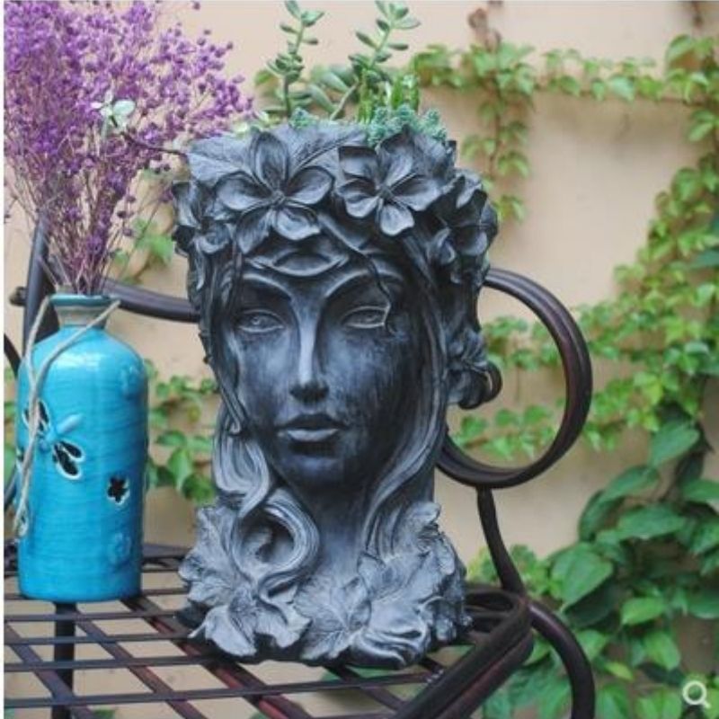 Statue Grecque de Jardin – Élégance et Héritage