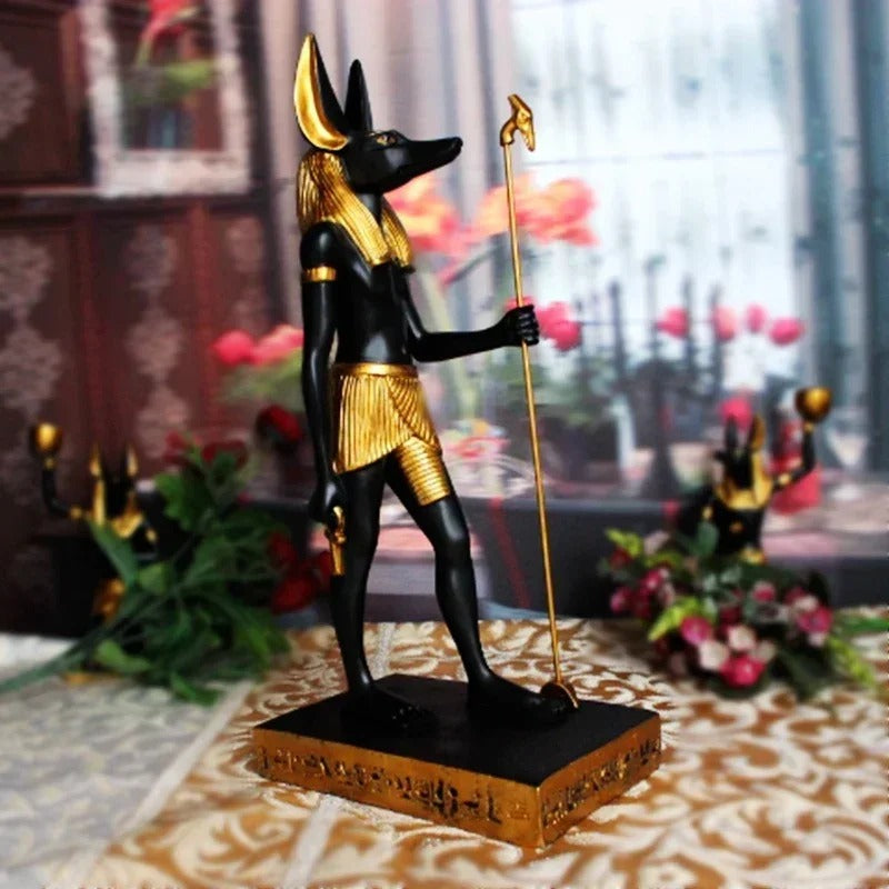 Statue d'Anubis : Le Dieu égyptien de l'au-delà
