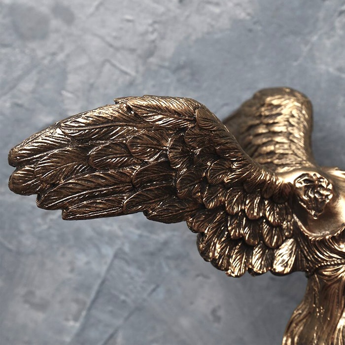 La Victoire ailée de Samothrace — Statue emblème
