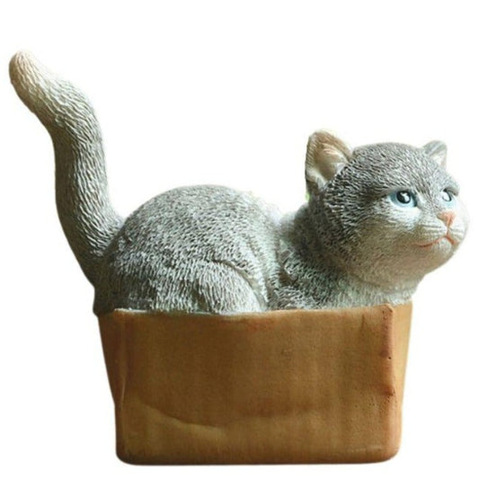 statue-de-chat-dans-carton