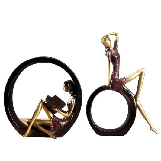 statue-femme-assise-noire