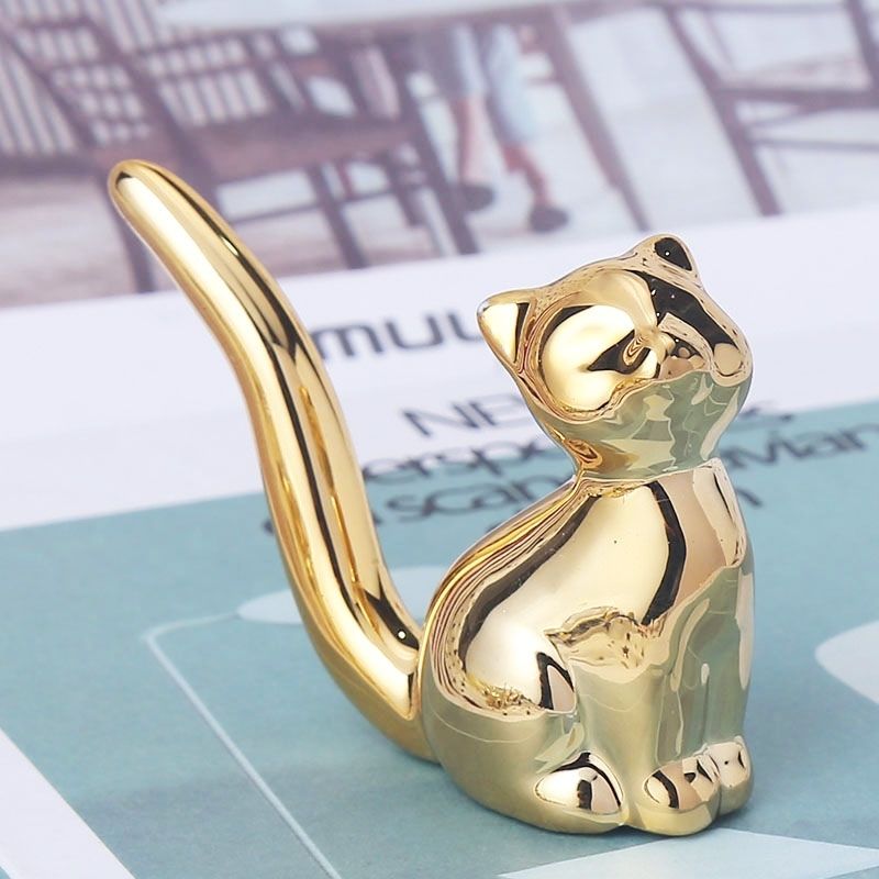 Statue De Chat Or — Édition Luxe