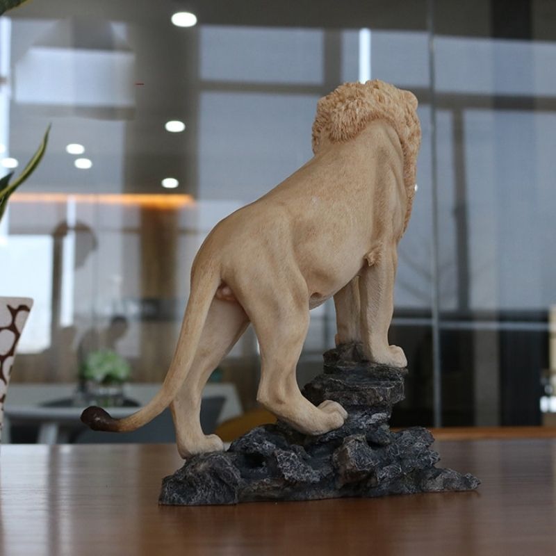 Statue Lion en Résine Blanche – Édition Prestige