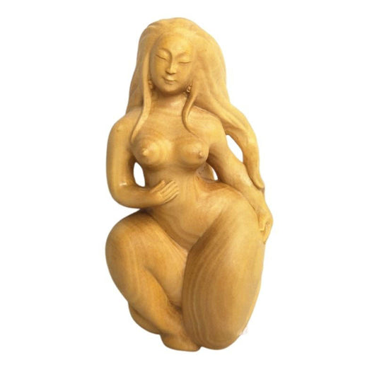statue-femme-bois