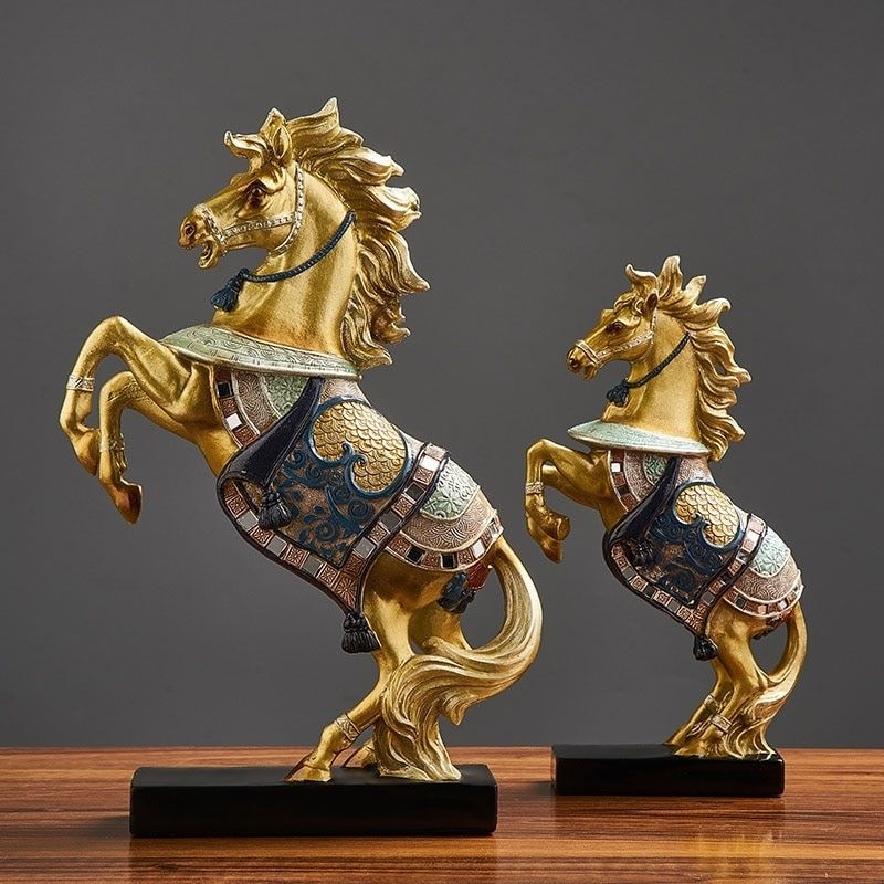 Statue de Cheval Doré