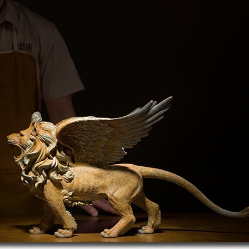 Statue Lion Ailé – Collection Signature