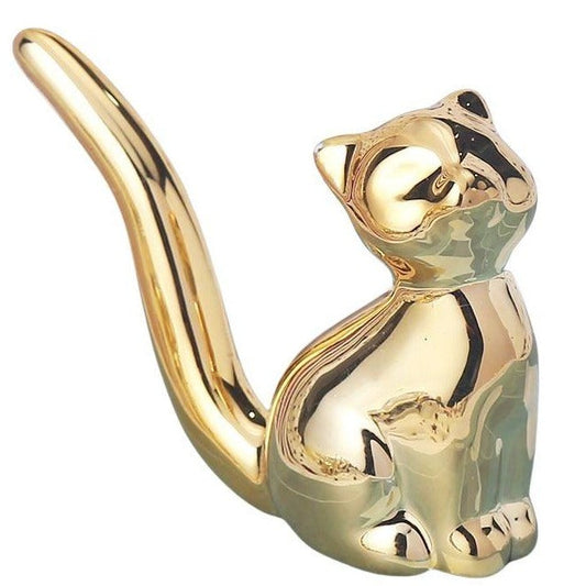 statue-de-chat-or