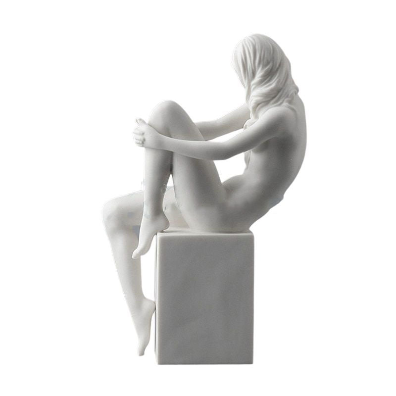 statue-femme-nue-blanc