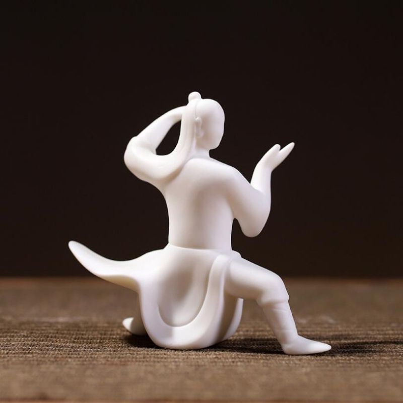 Statue Japonaise en Porcelaine - Signature