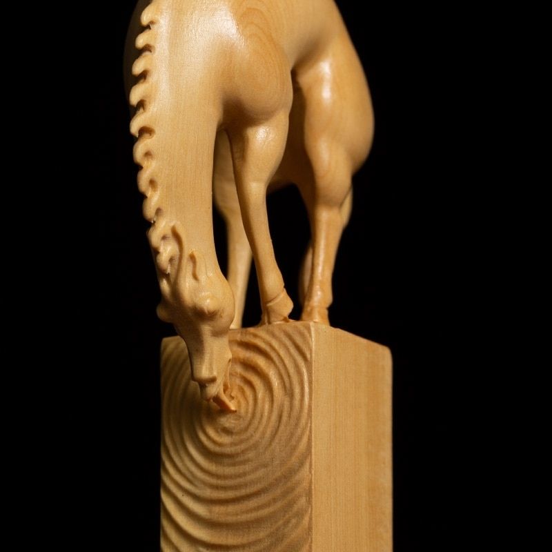 Statue Cheval Bois Massif — Édition Signature
