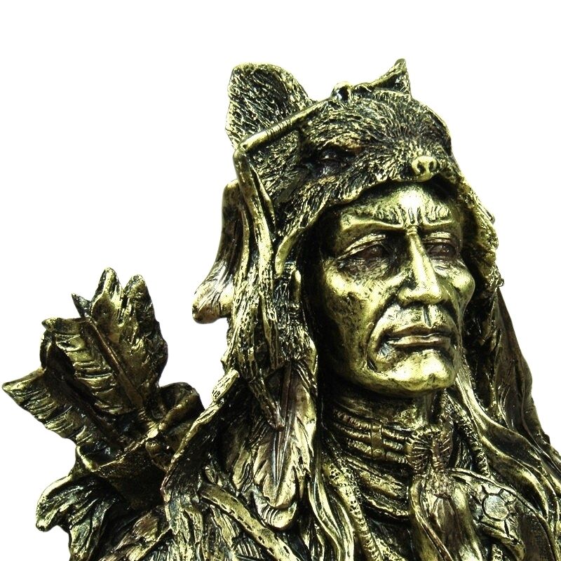 La Grande Statue du Chef Indien