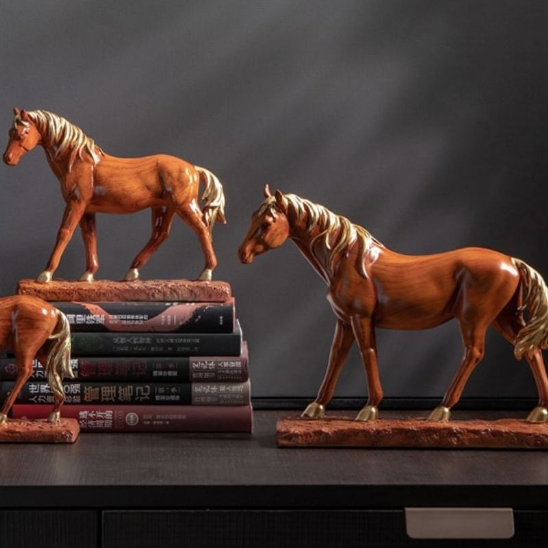 Statue Cheval en Bois - Jument Élégante