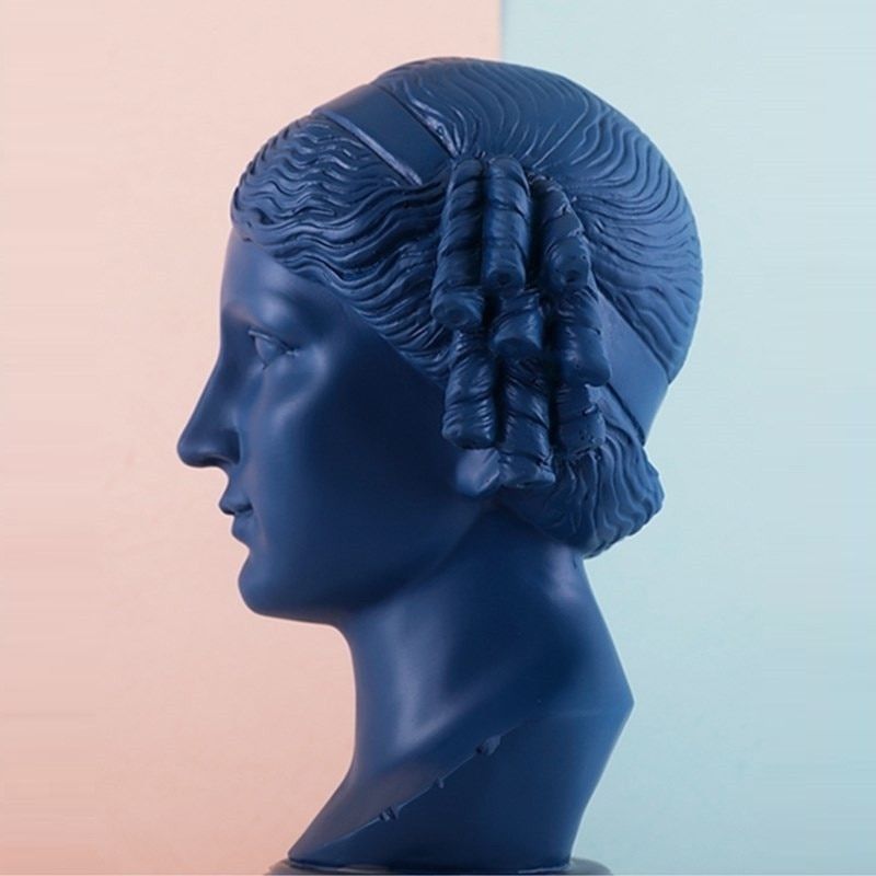 Statue Grecque Bleue – Femme Éternelle