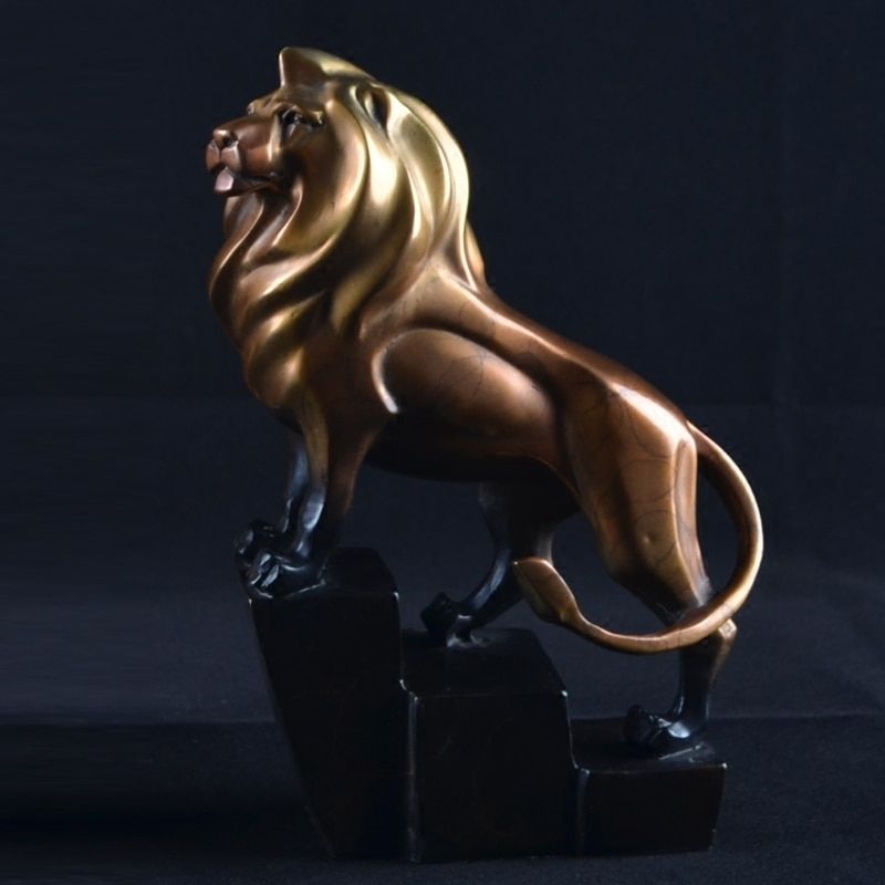 Statue Lion du Jardin — Collection Signature