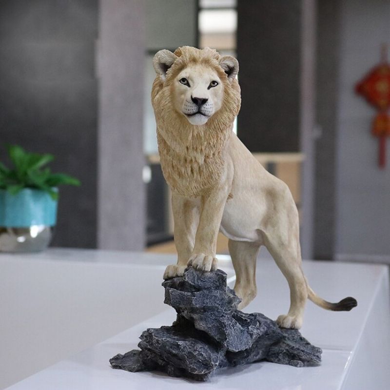Statue Lion en Résine Blanche – Édition Prestige