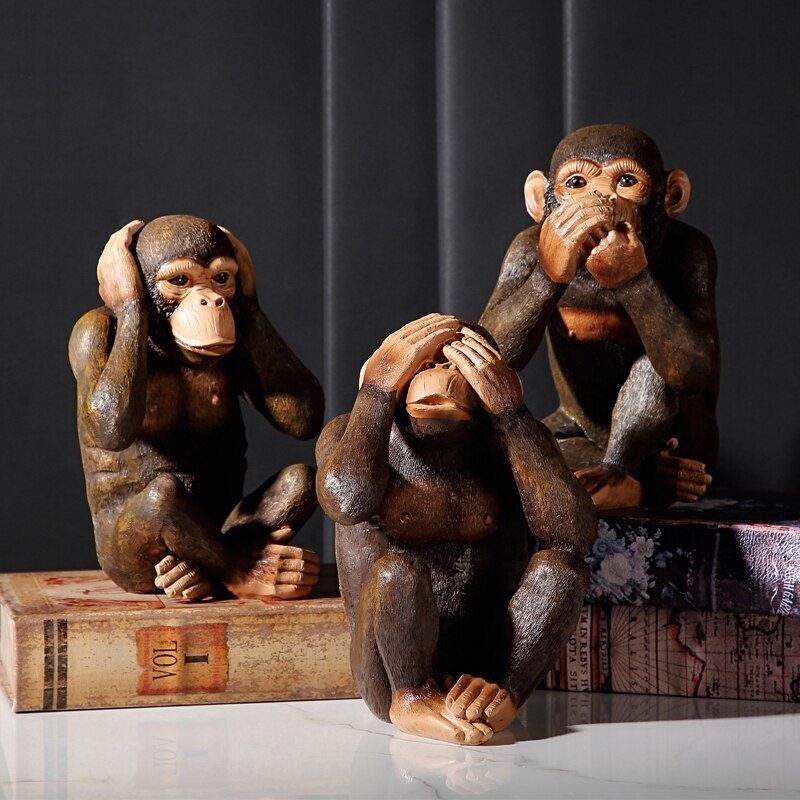 La Statue du Singe Silencieux