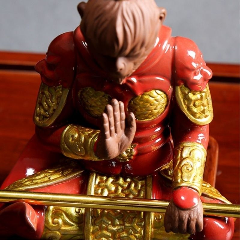 Statue du Singe – Sagesse Rouge