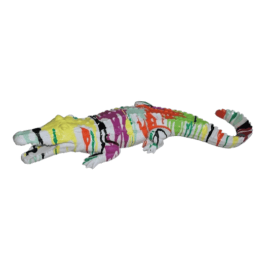 statue-crocodile-multicolore-fond-blanc