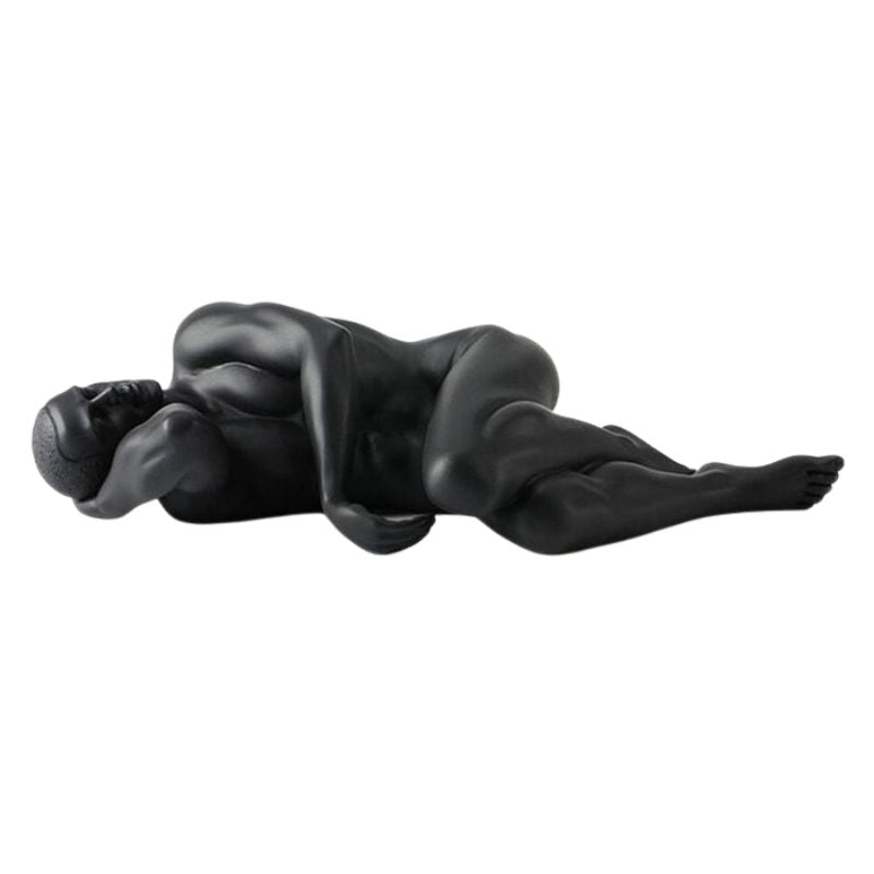 statue-homme-allonge