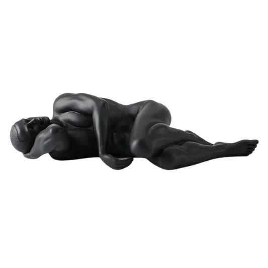 statue-homme-allonge