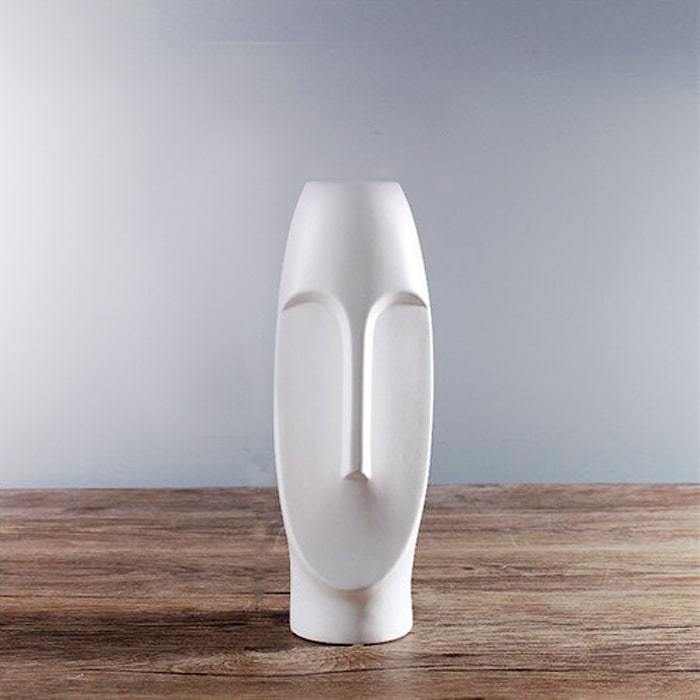 Moaï Head Statue – Black & White Edition