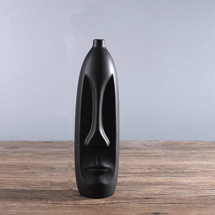 Moaï Head Statue – Black & White Edition